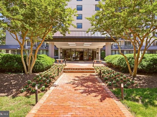 Condo for sale in Virginia
