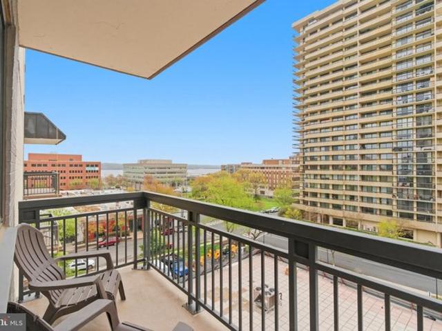 Condo for sale in Virginia