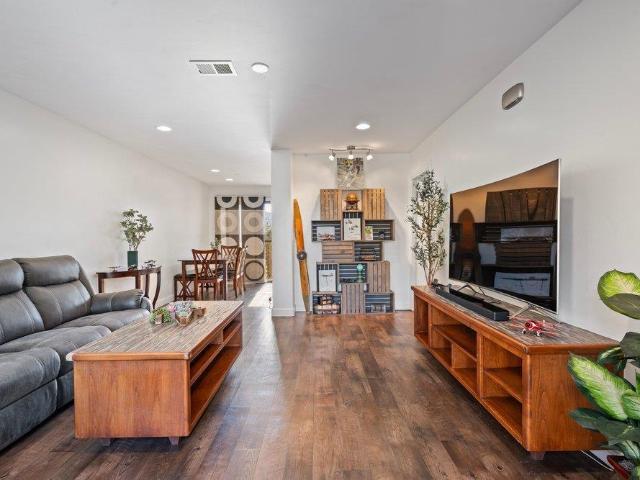 Townhouse for sale in Hollister, California