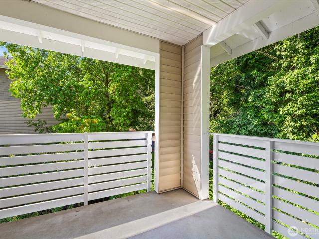 Condo for sale in Washington