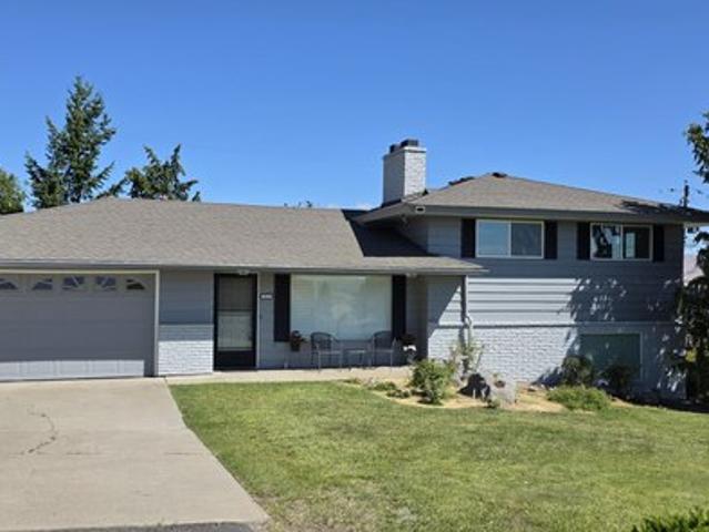 House for sale in Selah, Washington