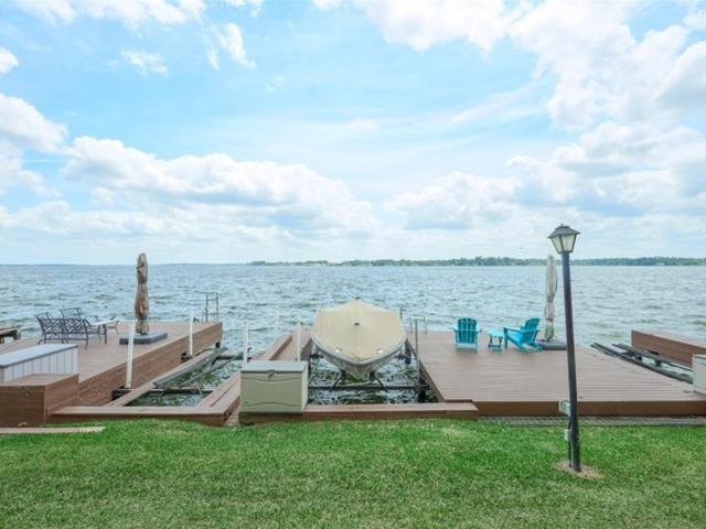 Condo for sale in Montgomery, Texas