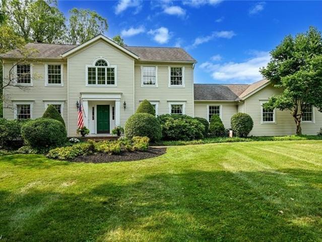 House for sale in Summit, Ohio