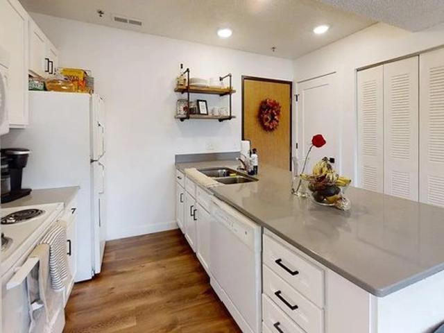 House for sale in Iowa City, Johnson County