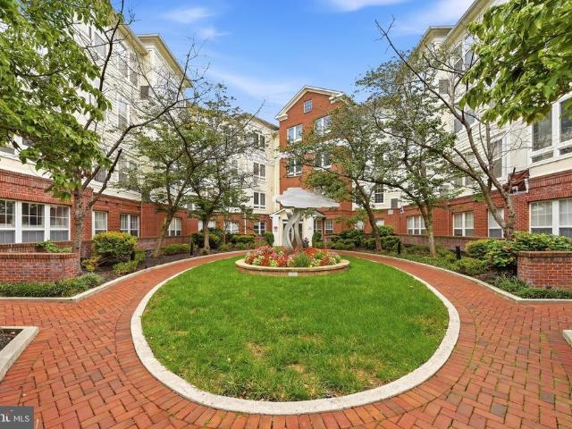 Condo for sale in Virginia