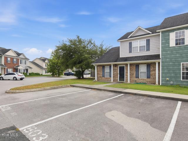 Townhouse for sale in Jacksonville, North Carolina
