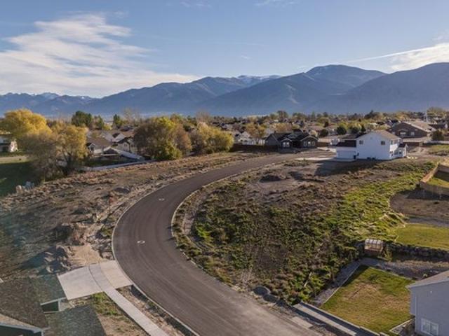 House for sale in Cache, Utah