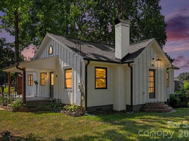 House for sale in Mount Holly, North Carolina