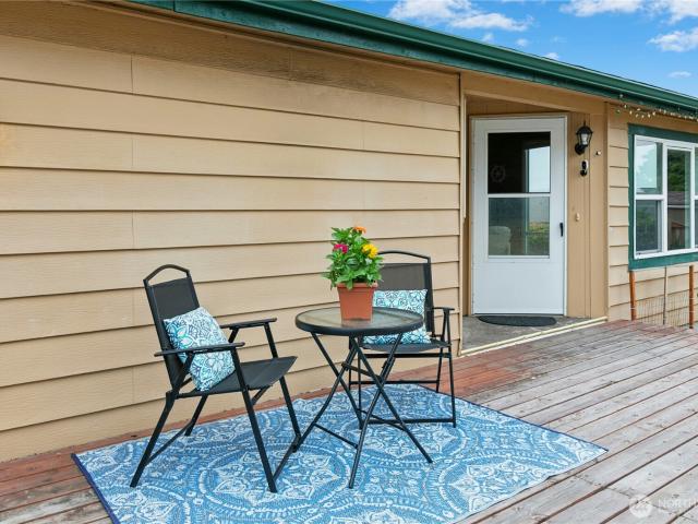 House for sale in Oak Harbor, Washington