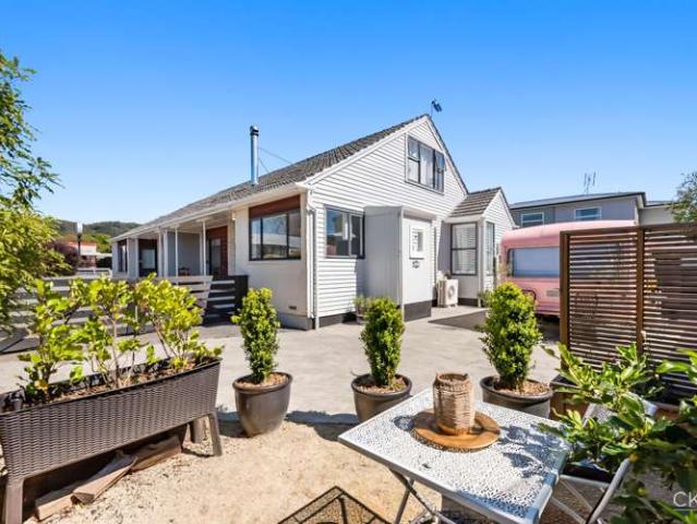 Apartment for sale in Elderslea, Upper Hutt