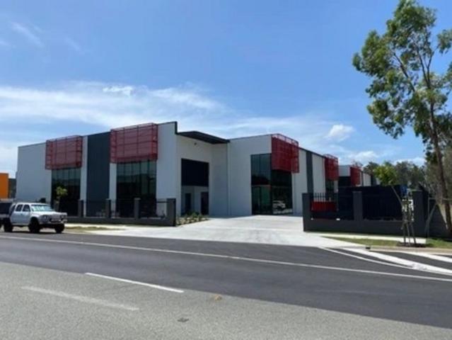 Warehouse for rent in Toombul, Queensland