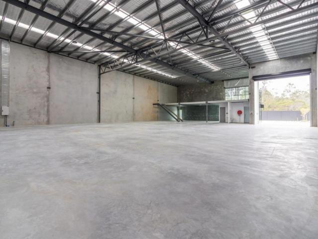 Warehouse for rent in Toombul, Queensland