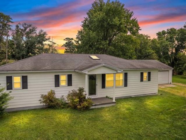 House for sale in Maysville, Mason County