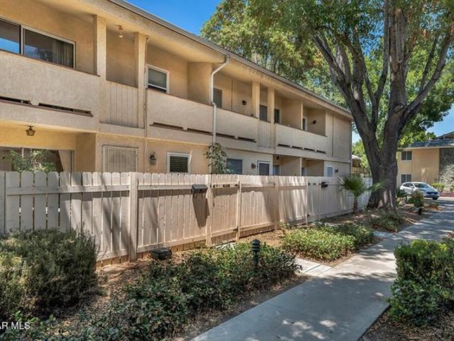 Townhouse for sale in Reseda, Canoga Park