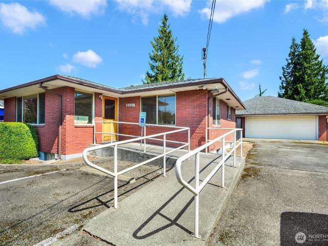 Commercial for sale in Marysville, Washington