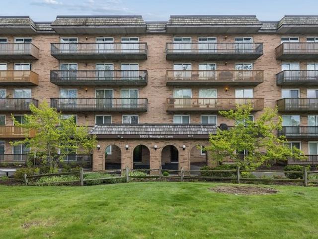 Condo for sale in Downers Grove, Illinois