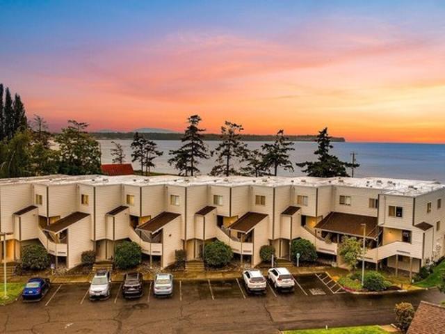 Condo for sale in Blaine, Washington