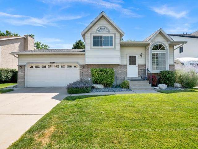 House for sale in Sandy, Utah