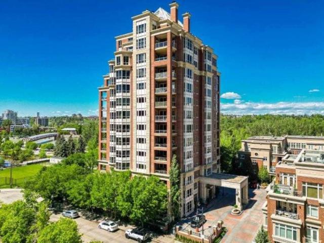 Condo for sale in Eau Claire, Calgary
