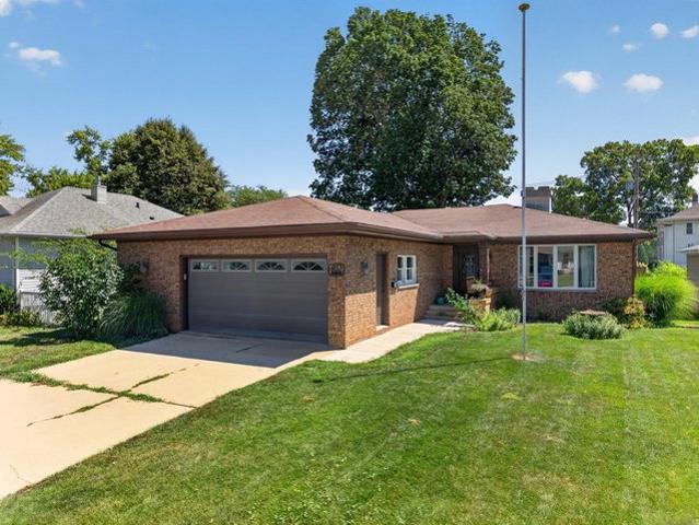 House for sale in Ottawa, Illinois
