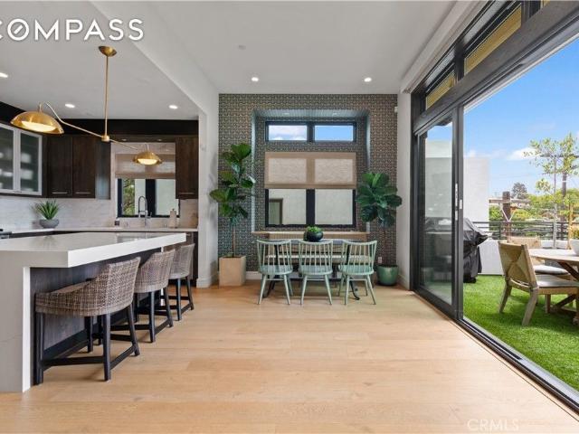 Townhouse for rent in Hermosa Beach, California