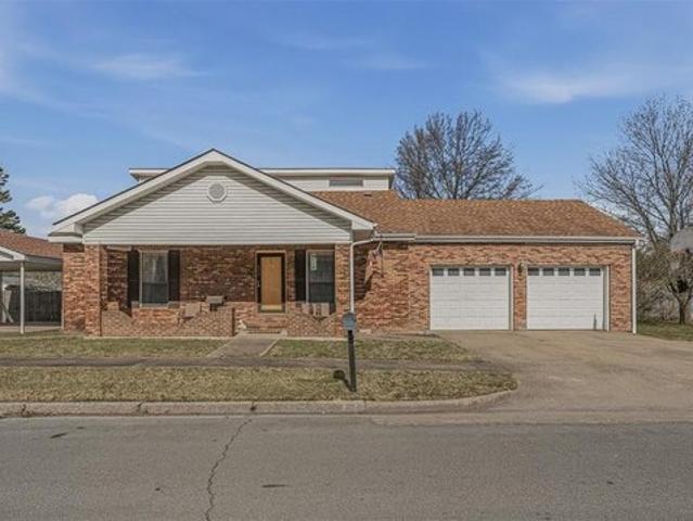 House for sale in Caruthersville, Missouri