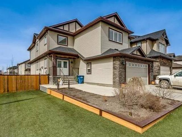 House for sale in Airdrie, Alberta