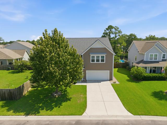 House for sale in Moncks Corner, South Carolina