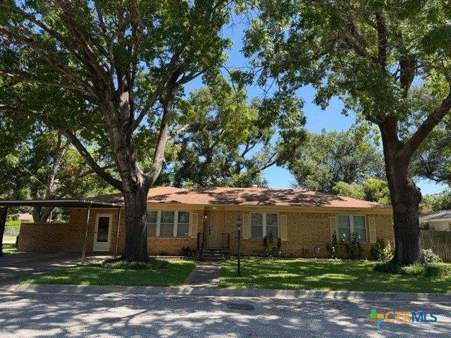 House for sale in Milam, Texas