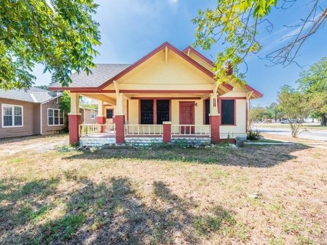 House for sale in Luling, Caldwell County