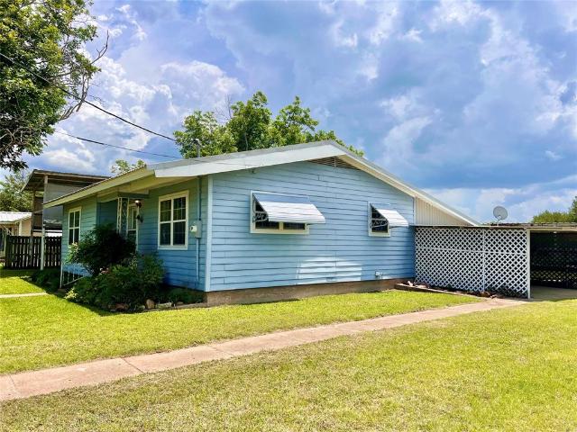 House for sale in Hamilton, Texas