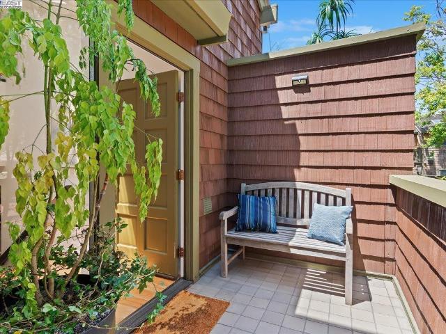 Townhouse for sale in Alameda Townhouse for sale in Alameda