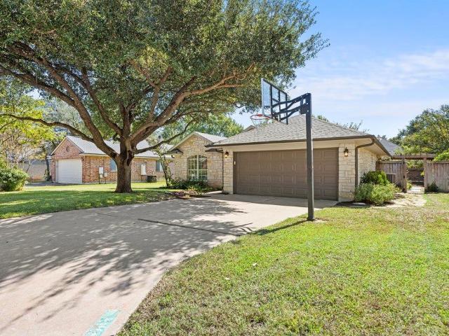 House for sale in Oak Ridge, Leander