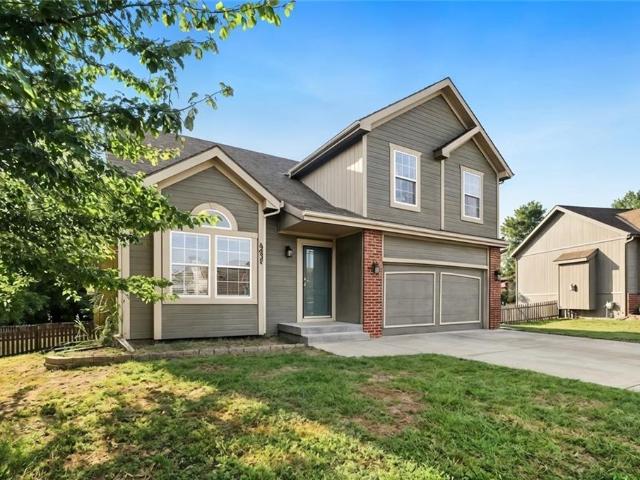 House for sale in Kearney, Missouri