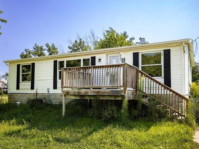 House for sale in Independence, Iowa