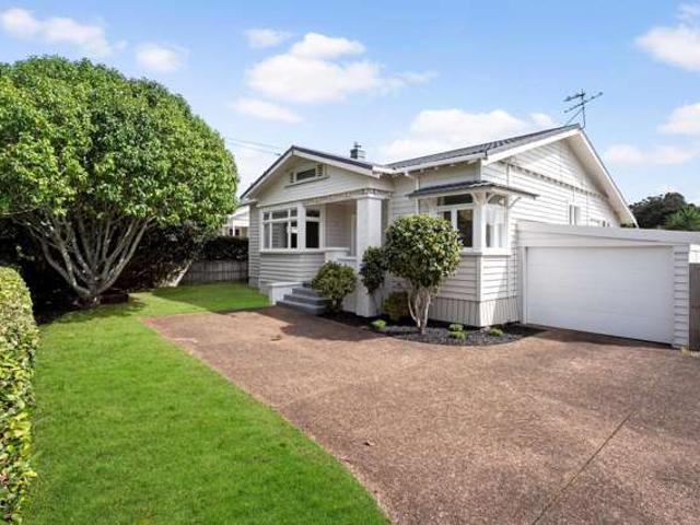 House for sale in Balmoral