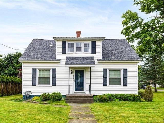 House for sale in Oneida, New York