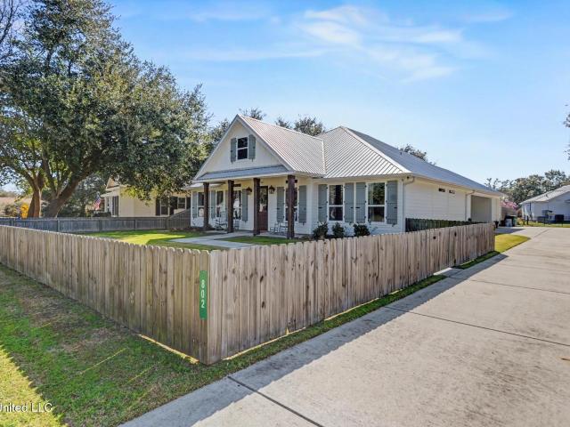 House for sale in Bay Saint Louis, Mississippi