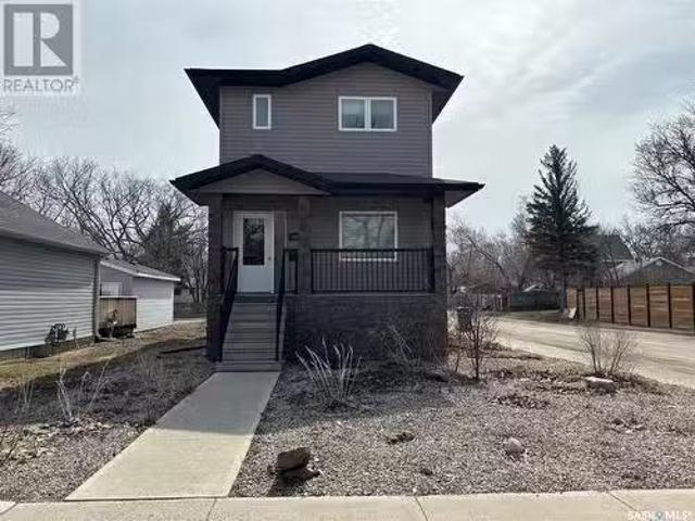 House for sale in Weyburn, Saskatchewan
