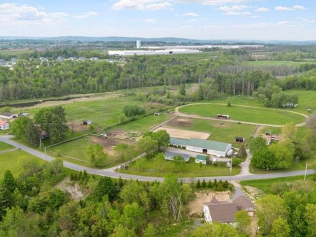 Farm for sale in Amsterdam, New York