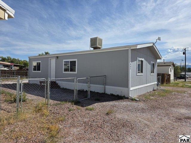 House for sale in Cañon City, Fremont County
