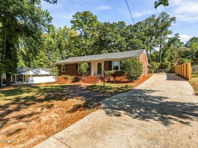House for sale in Knob Hill, Rockingham