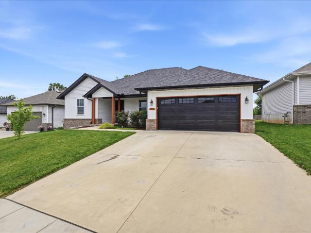 House for sale in Nixa, Missouri