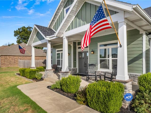 House for sale in Prairie Grove, Washington County