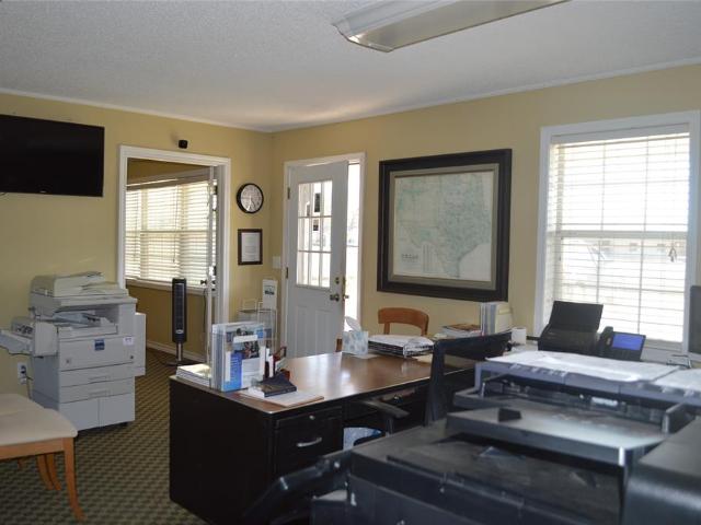 Commercial for sale in De Kalb, Texas