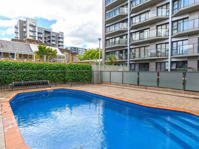Apartment for rent in Mechanics Bay, Auckland