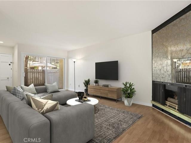 Townhouse for sale in Reseda, California