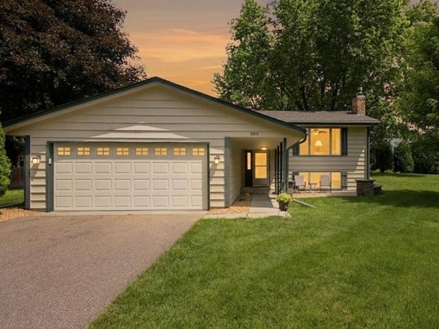 House for sale in Chanhassen, Minnesota