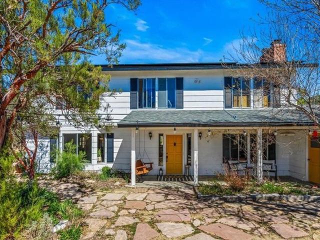 House for sale in Pine Valley, California