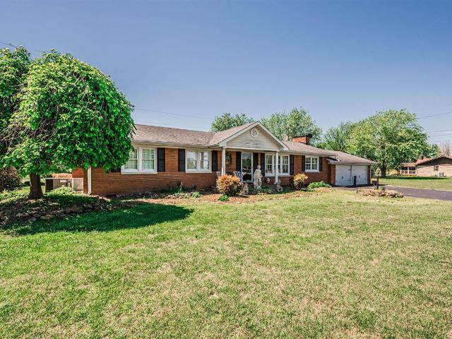 House for sale in Bee Spring, Kentucky